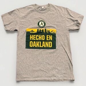 Hecho En Oakland A's Athletics Spanish M Y2K T Tee Shirt Fruit of Loom HD Cotton